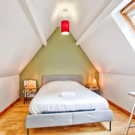 게스트하우스 The Castle House 3*